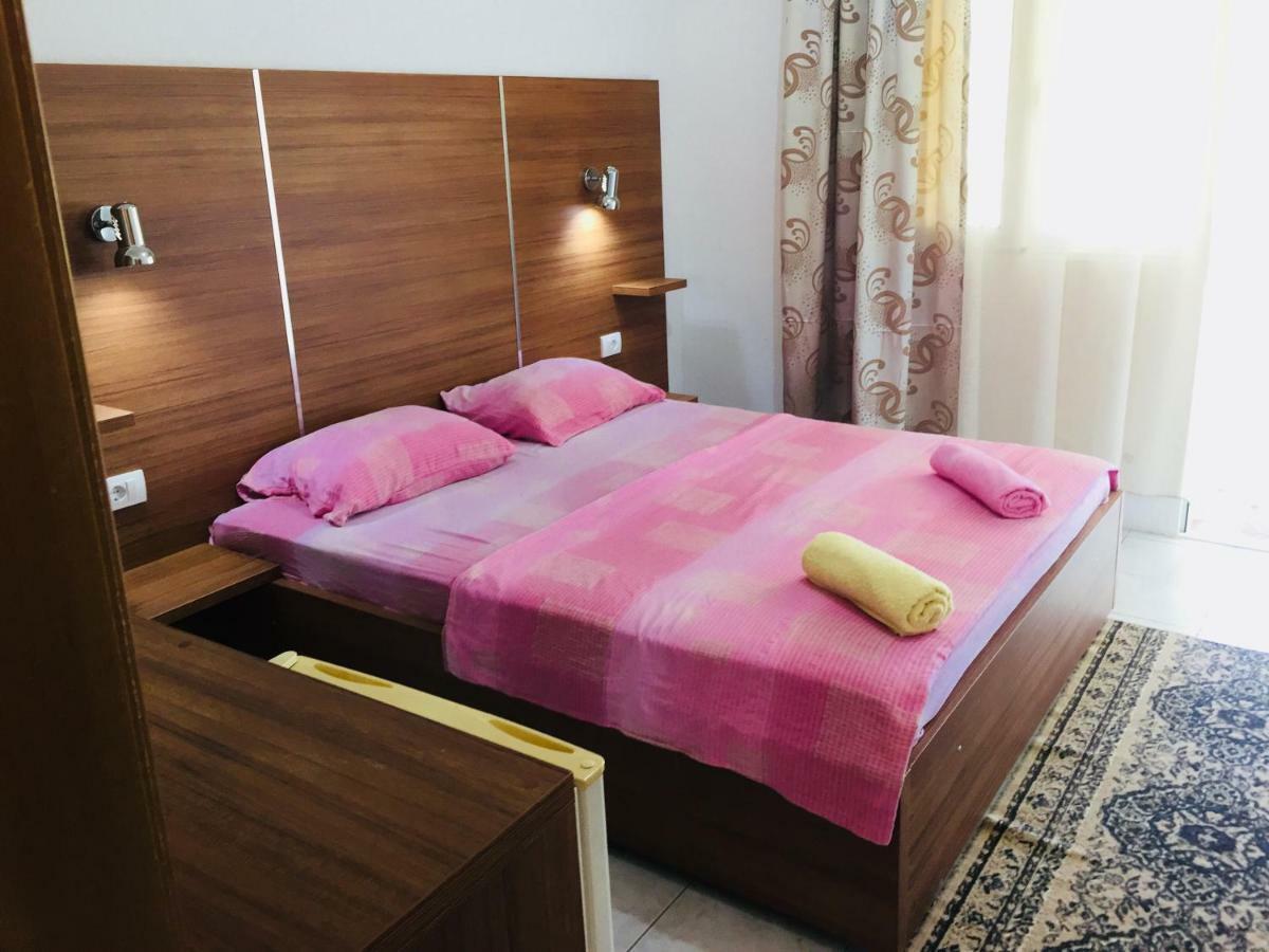 Flamingo Cottage Ulcinj Exterior photo